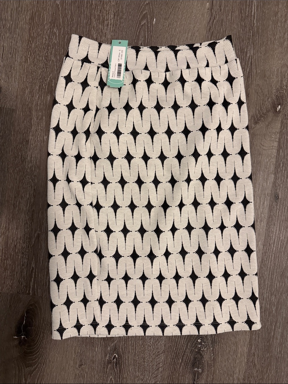 Black & White Geometric Knit Pencil Skirt